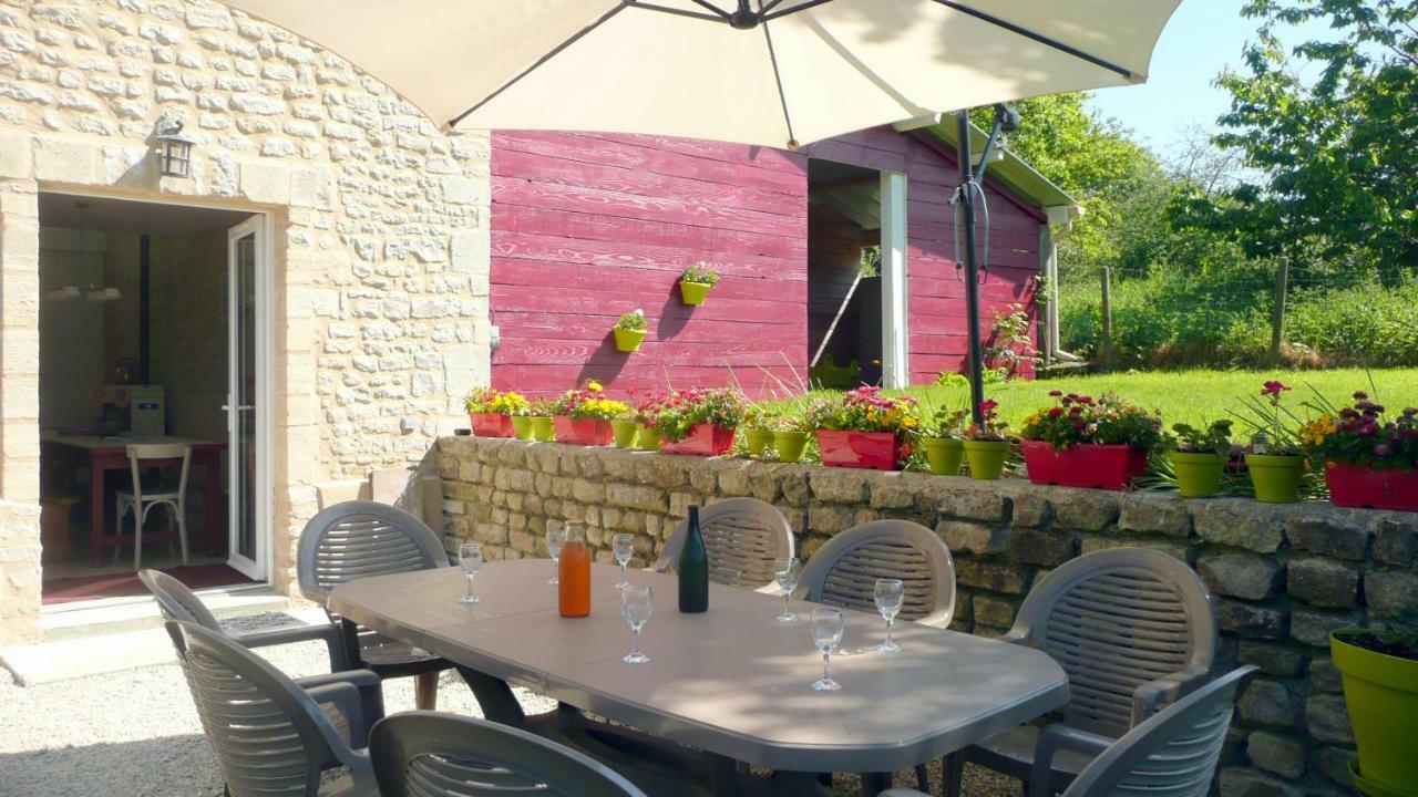 Gite De La Cour Vautier Mandeville-en-Bessin Exterior foto